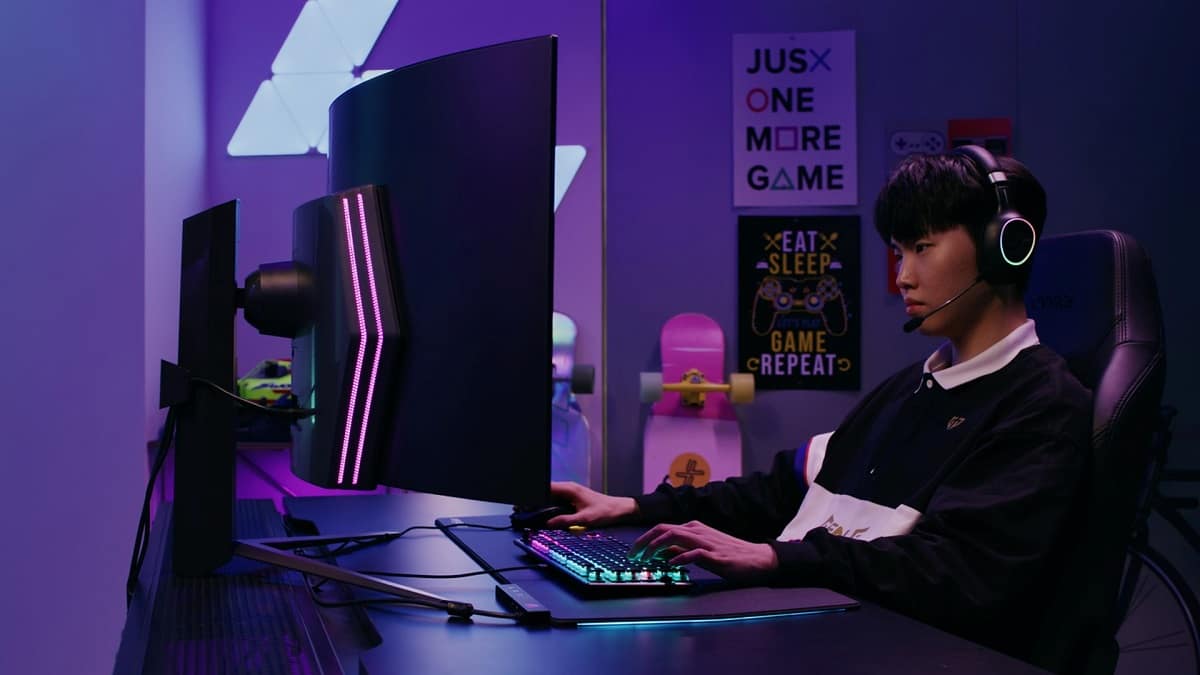 Игровые мониторы LG UltraGear с первой в мире OLED-панелью с частотой 240 Гц