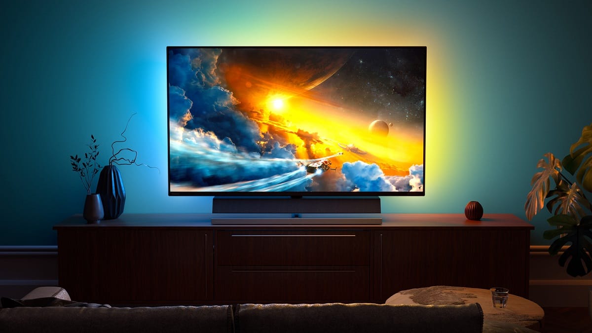 Дисплей 4K HDR с подсветкой Ambiglow 558M1RY/00